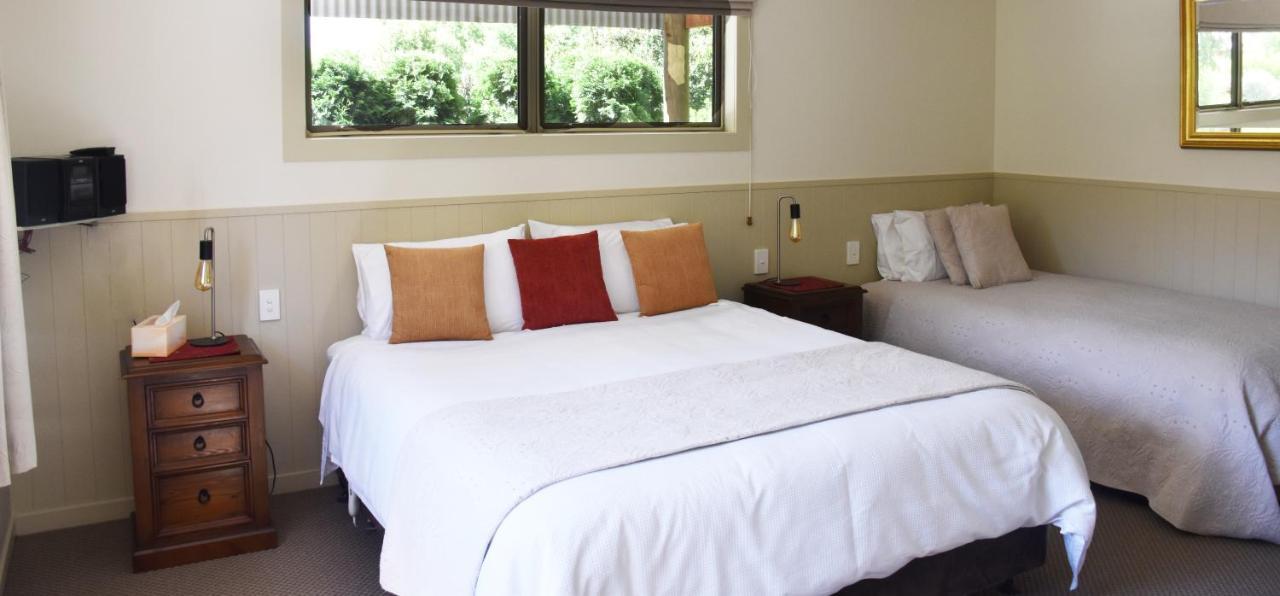 Burn Cottage Retreat ครอมเวลล์ ภายนอก รูปภาพ