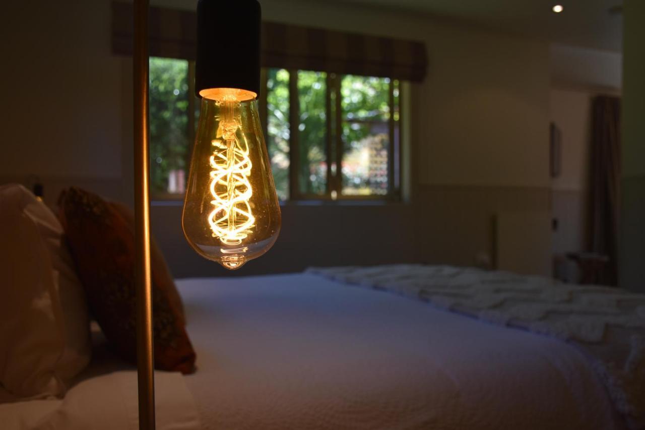 Burn Cottage Retreat ครอมเวลล์ ภายนอก รูปภาพ