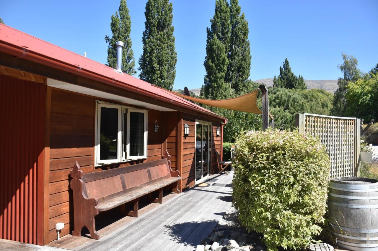 Burn Cottage Retreat ครอมเวลล์ ภายนอก รูปภาพ